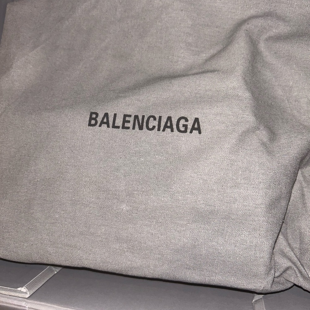 Hourglass Balenciaga Black Bag - Picture 4 of 16